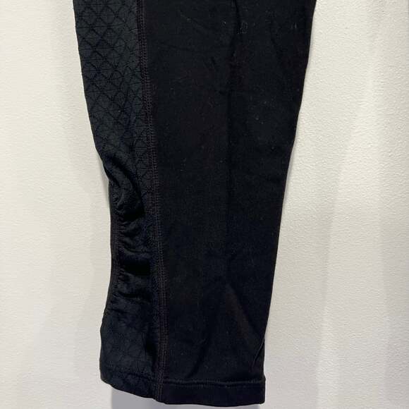 Athleta Black Cropped Leggings Size Small - Picture 3 of 6
